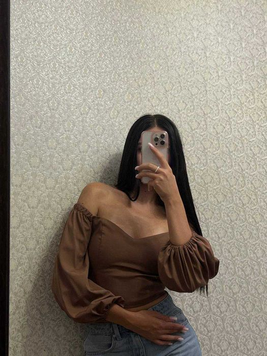 Блузки жіночі різні