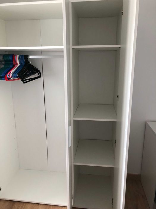 1 Roupeiro c/3 portas, branco e 1 Cómoda c/6 gavetas, branco,140e