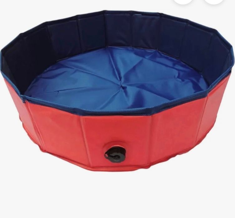 Piscina vermelha para cães