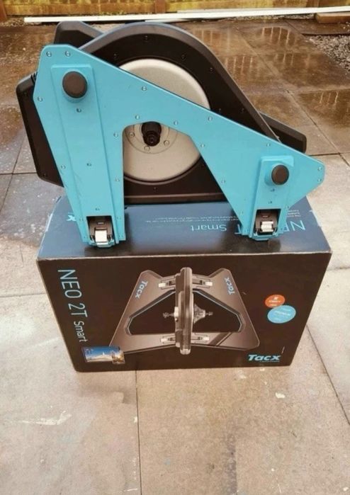 Tacx Neo 2T | Смарт-станок | Автономна робота | Zwift