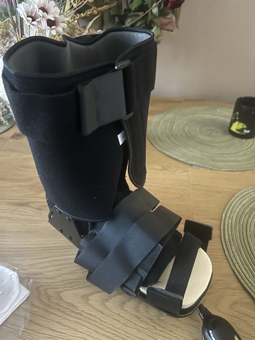 But ortopedyczny  Bunion Boot rozmiar 38-41