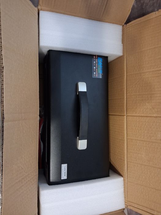 Потужний інвертор 12в. 3500 ватт.