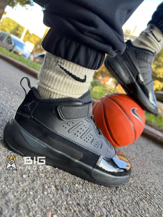 Підліткові кросівки Jordan max aura 7 (ps) (HQ2090-001)