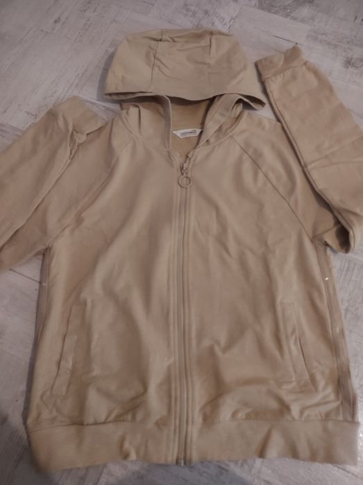 Dres dziewczęcy  jasno- beżowy COCCODRILO rozm. 164