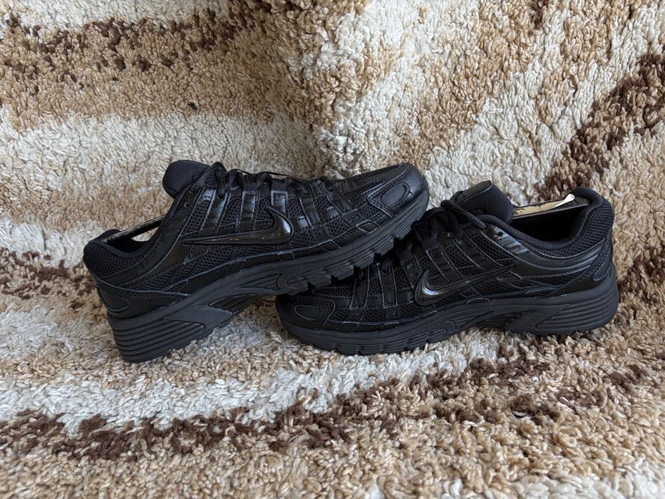 Оригінальні кросівки nike p 6000