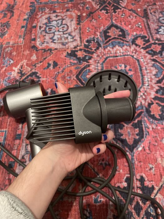 Secador DYSON modelo hd07