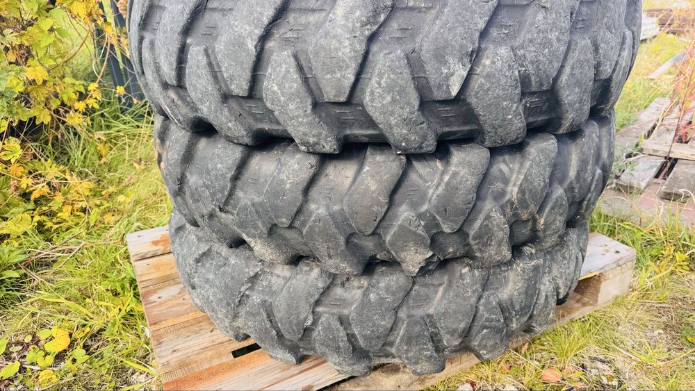 Opony 10.00-20 MITAS  8szt.