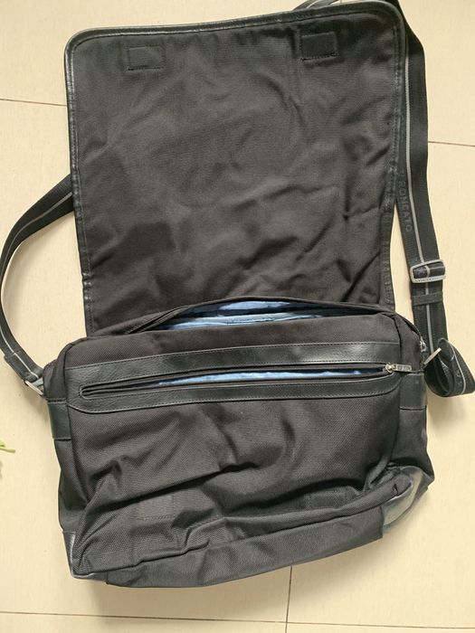Czarna torba na laptopa Roncato