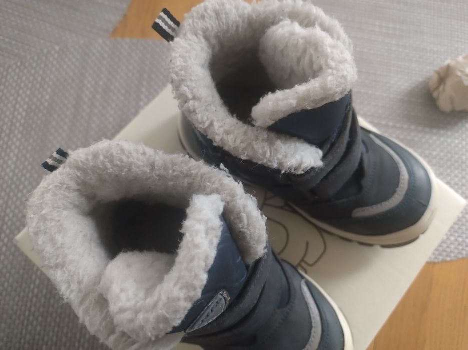 Super Zimowe kozaki trzewiki r 26 Lasocki kids