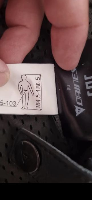 Vendo fato completo Dainese