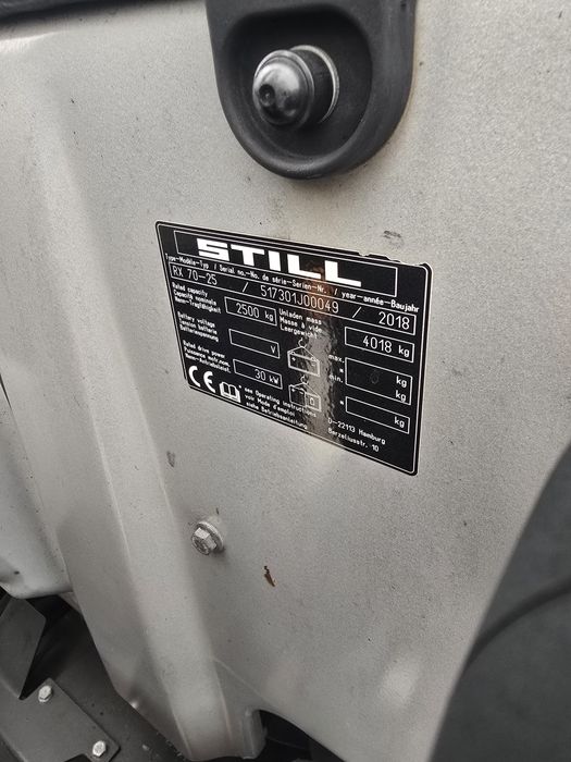 Still 2.5T diesel 1.9 triplex kabina