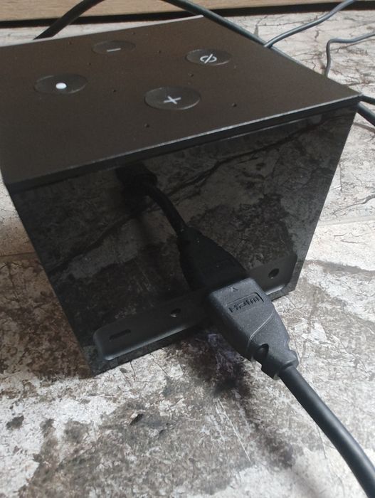 Amazon Fire TV Cube Smart TV YouTube Netflix pilot kostka stick