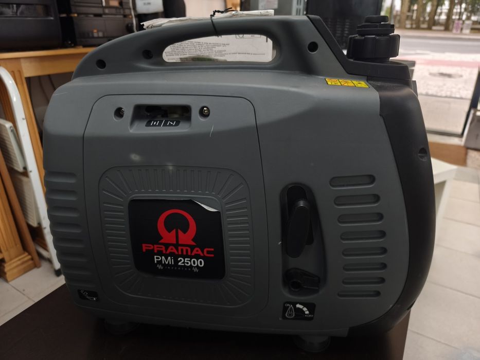 Gerador de corrente PRAMAC PMi 2500