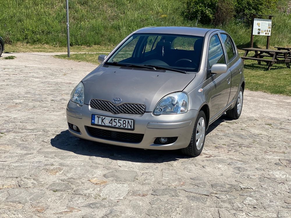 Toyota Yaris 1.0 Base