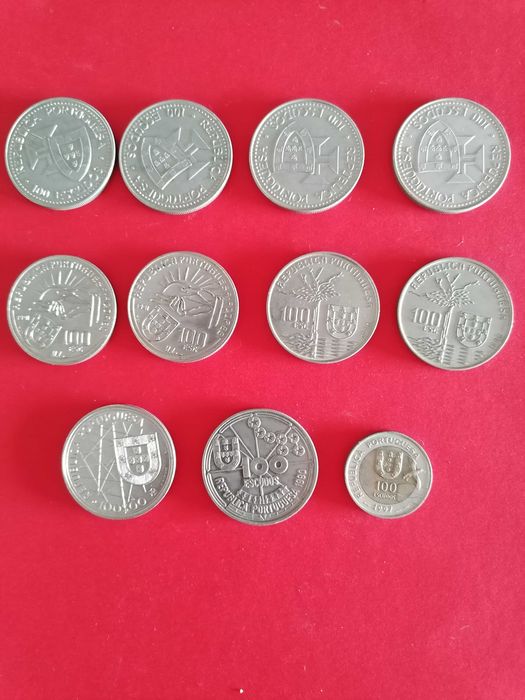 11 moedas comemorativas de 100 escudos