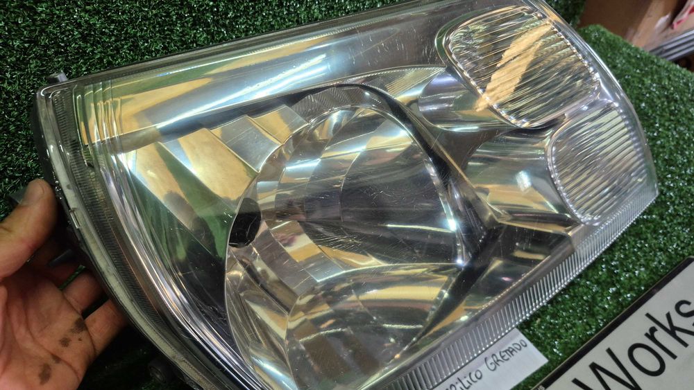 »TOYOTA Hiace Minibus (H100,H200) 08.95-12.12 - Ótica/Farol frente direita usada em bom estado DEPO 212-11N5R-LD-EM