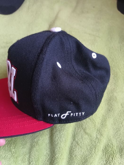 Oryginalna czapeczka z daszkiem Flat Fitty stan bdb