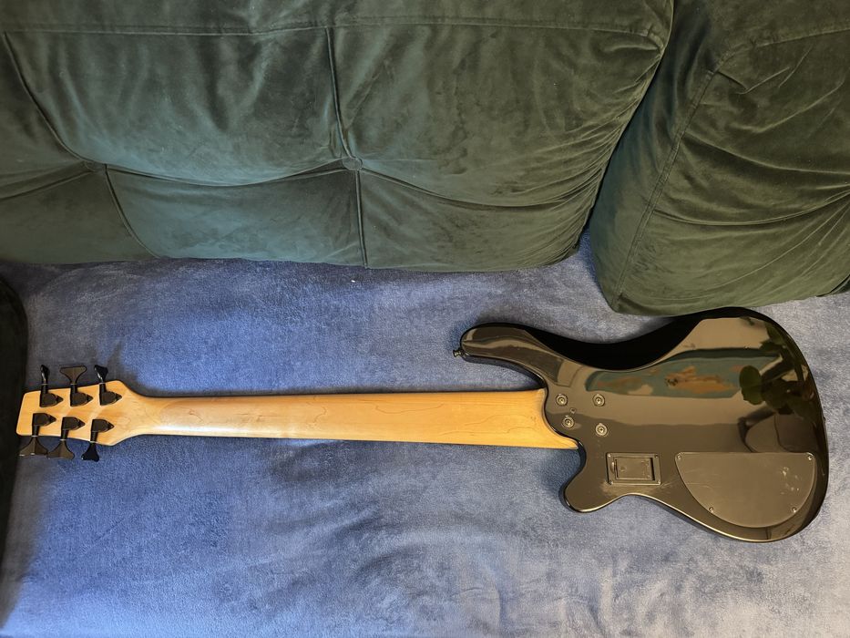 Gitara basowa 6 szesciostrunowa Harley Benton B-650 Black