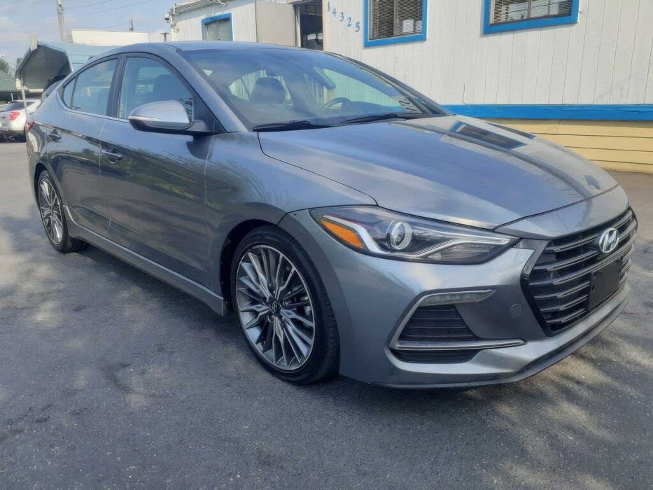 Hyundai Elantra      2018