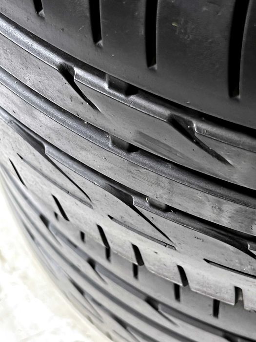 Pneus Bridgestone Potenza S001 - 245/35/18 - Excelentes