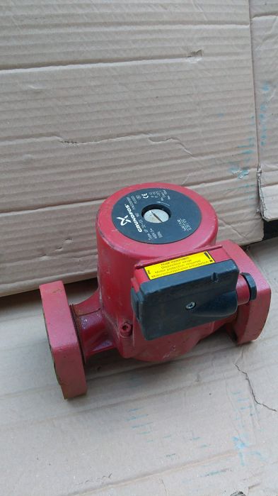 pompa c.o. grundfos up 32-55 180 3~400v  +gwarancja - używana