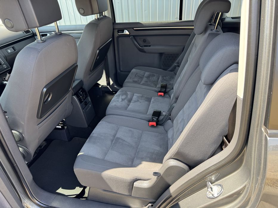 Volkswagen Touran 1.4 tsi automat з Швейцарії