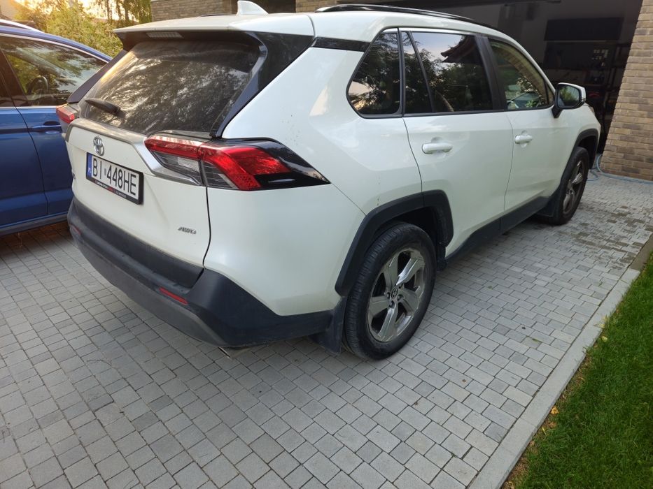 Toyota RAV4 Manual 4x4 2021 Salon 55 tys przebieg