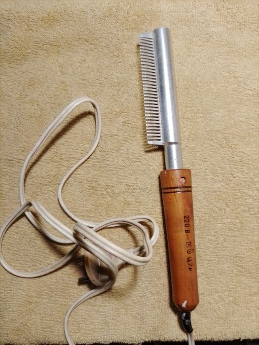 Плойка, расческа для завивки волос. ссср.
