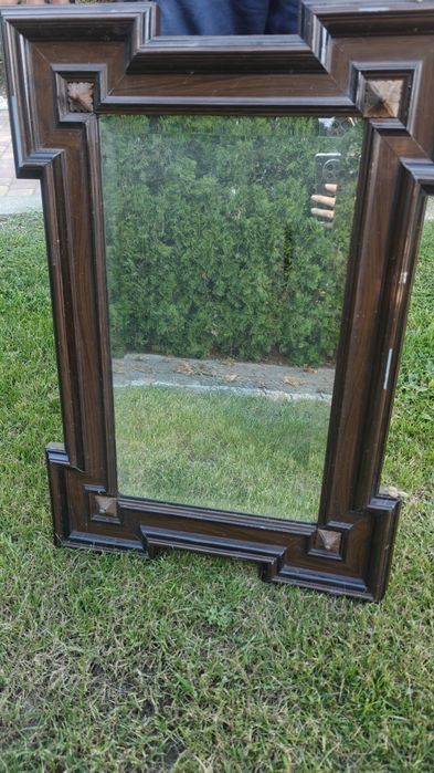 Lustro kryształowe w starej ramie