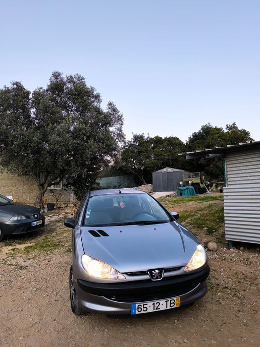 Se vende Peugeot  206 2002