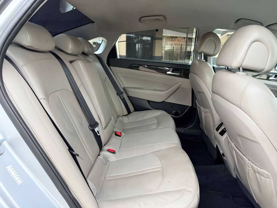 Hyundai Sonata Limited      2017