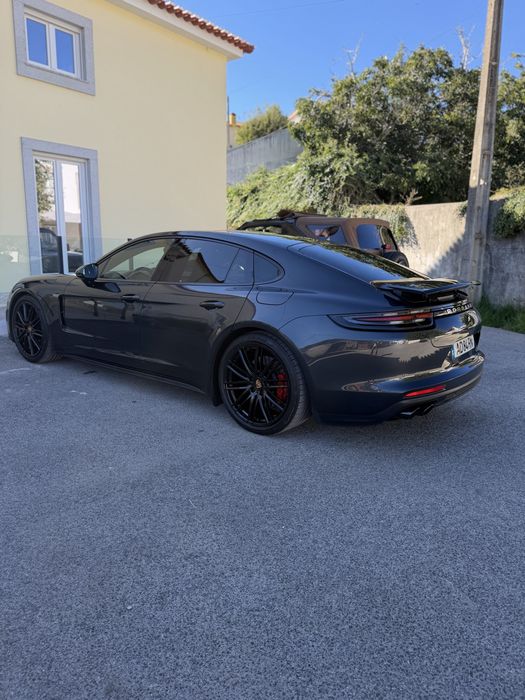 Porsche panamera 4 E-Hybrid
