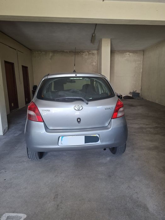 Toyota Yaris 1.0 foto 2