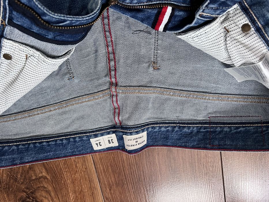 Spodnie Tommi Hilfiger dwa razy nałożone