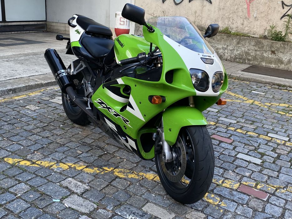 Kawasaki zx7R (ultima edição - 2001) Como NOVA