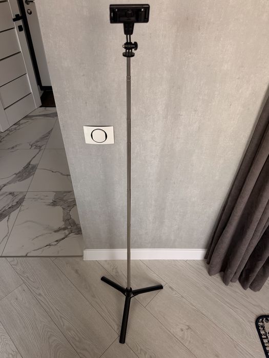 Штатив для телефону