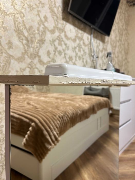 Дзеркало з полицею та підсвіткою у ванну кімнату 80х80 з дефектами