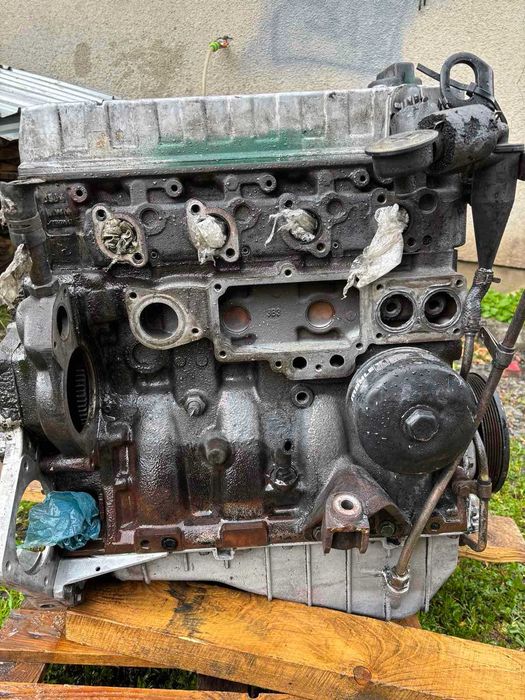 Двигун  lt35 2.8 CDI