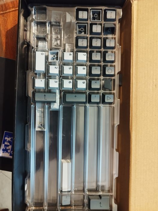 Teclado mecânico KBD fans dzrgb 60