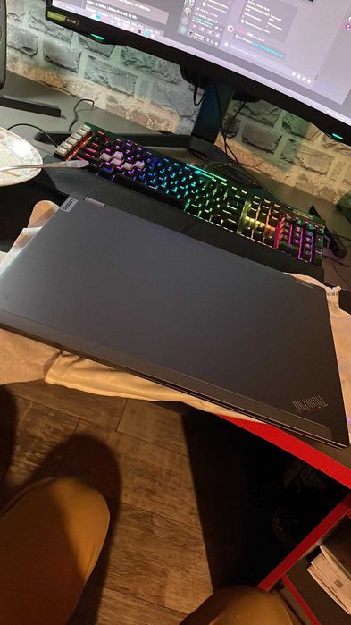 Laptop Lenovo Thinkpad P16 Gen 2, i7-13700HX, NVIDIA RTX A1000