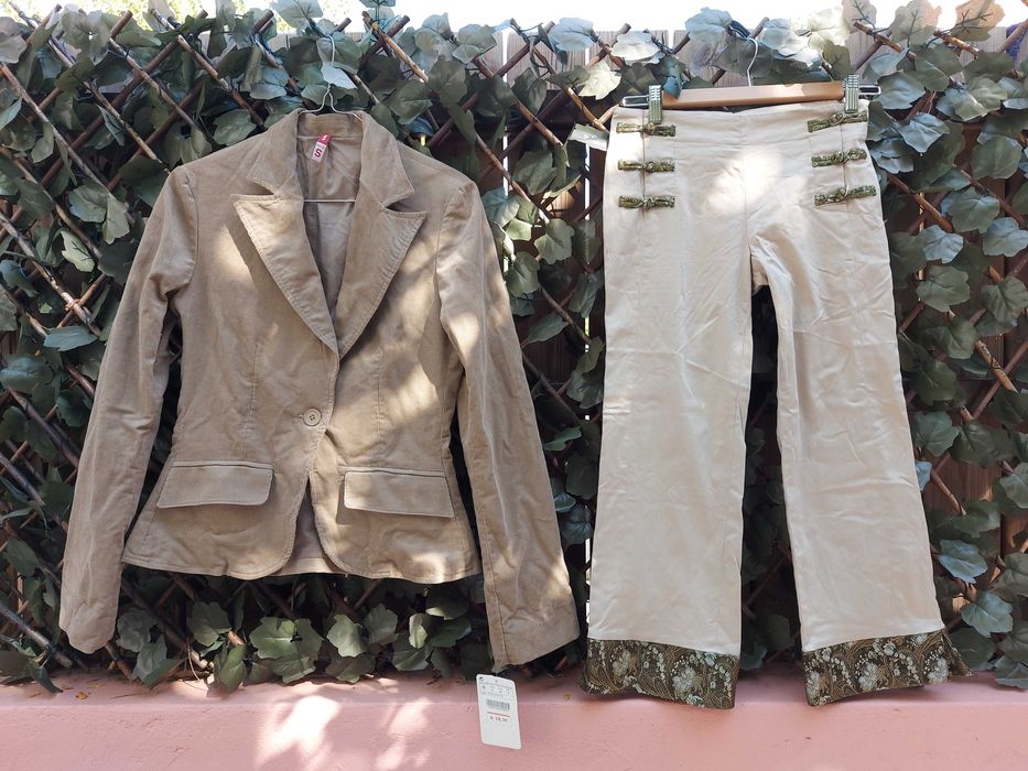 Conj. 2 peças Tam.S - Blazer c etiqueta + Calças