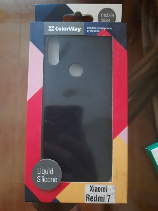 Чехлы на телефон