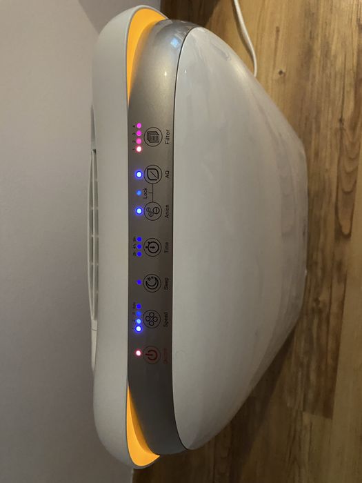 Oczyszczacz powietrza z filtrami