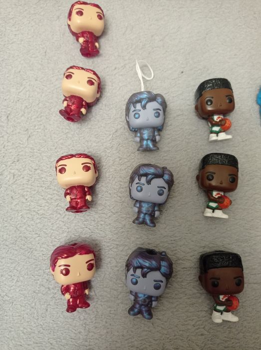 Дивні дива Кіндер Stranger things