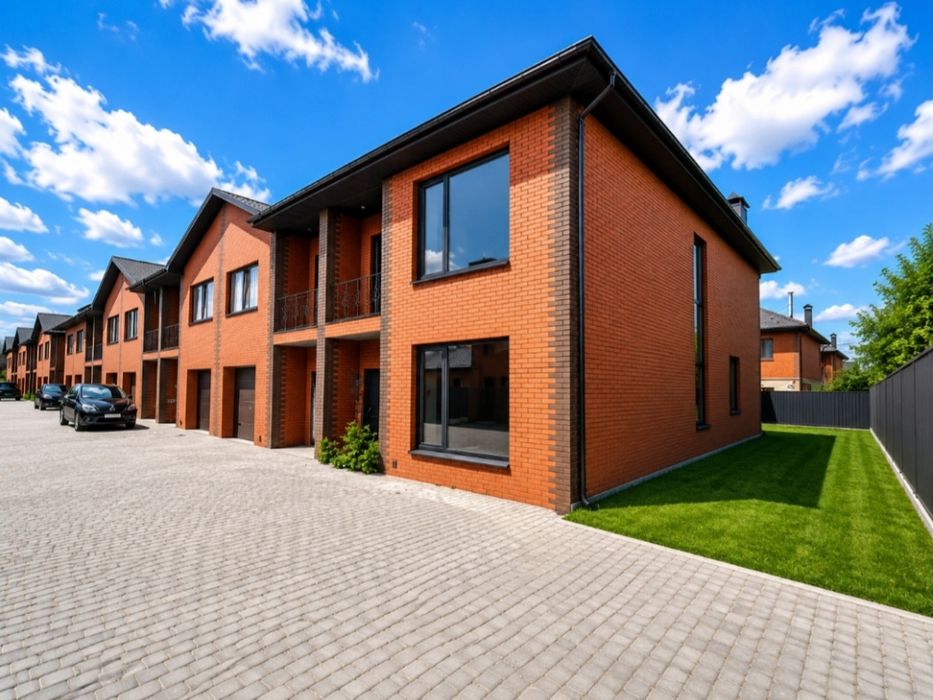 Продається сучасний кутовий таунхаус 138м ²з дизайнерським проєктом(Вінниця,в районі ЖК БАРСЬКИЙ)