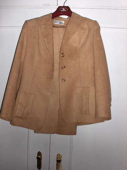 Calça e Casaco em Camel