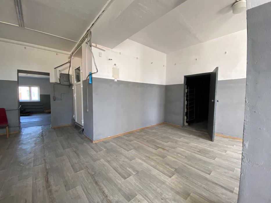 Продаж приміщення вільного призначення в місті Ладижин