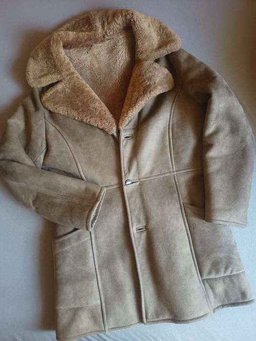 Naturalny kożuch,płaszcz skórzany vintage do renowacji-Bielskie Zakłady Futrzarskie