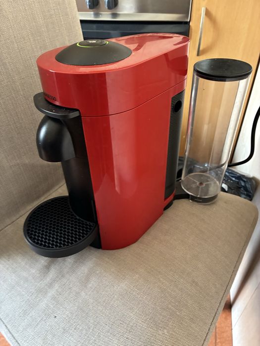 Maquina nespresso vertou