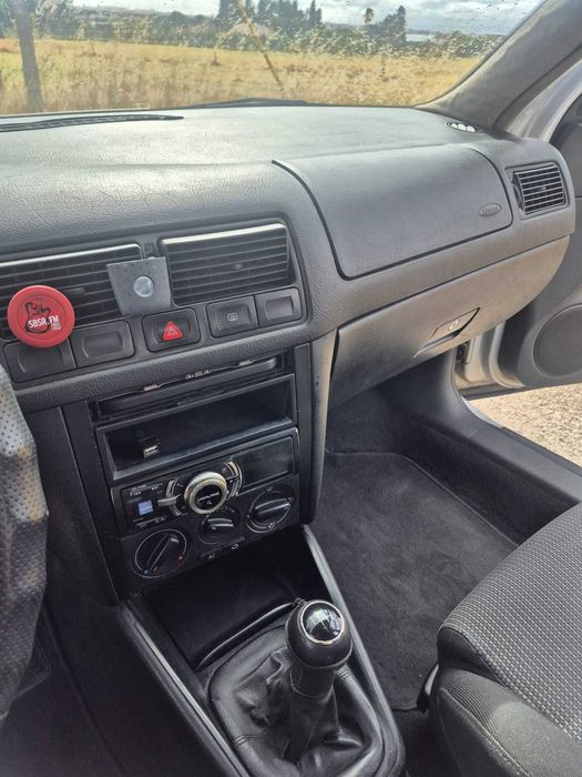 Golf IV 1.9 TDI 110cv 5 portas Edição 25 anos